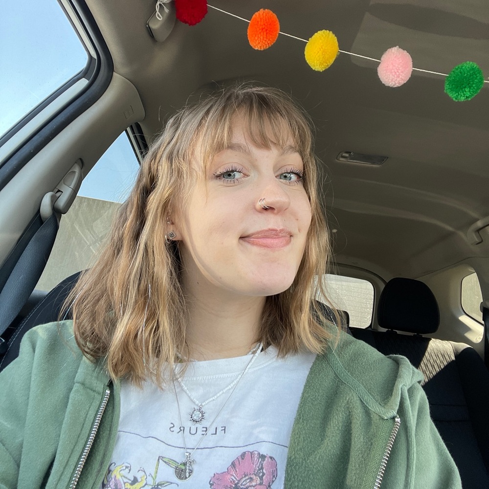 Meet your Posher, Lauren